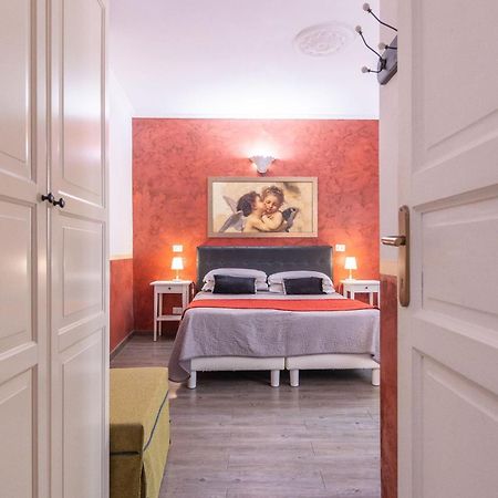 Room In Bb - Family Room In History House โรม ภายนอก รูปภาพ