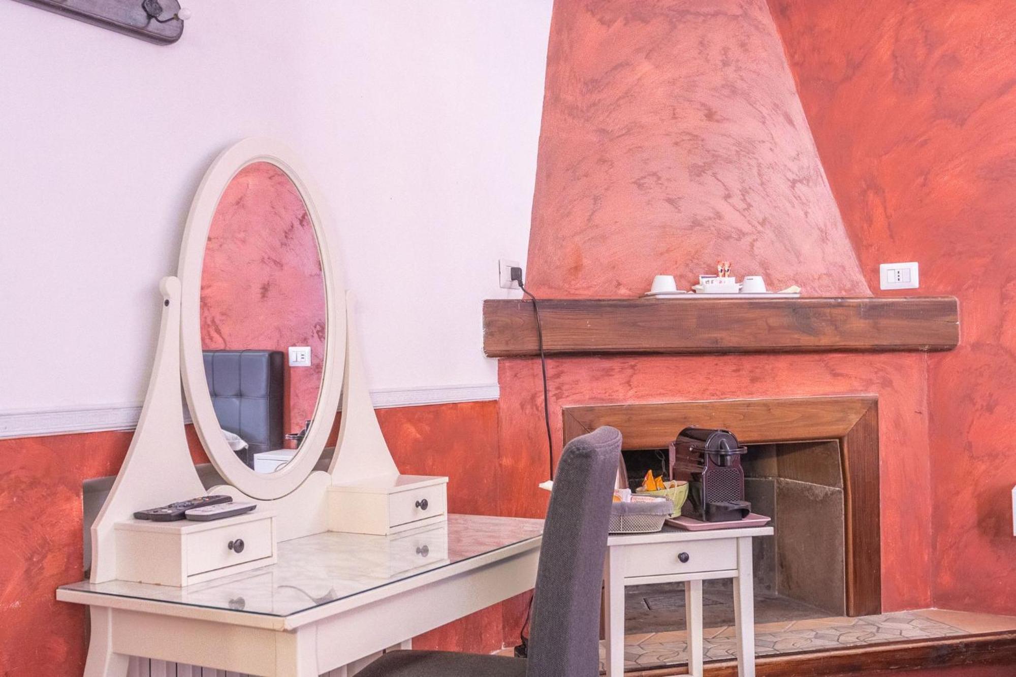 Room In Bb - Family Room In History House โรม ภายนอก รูปภาพ